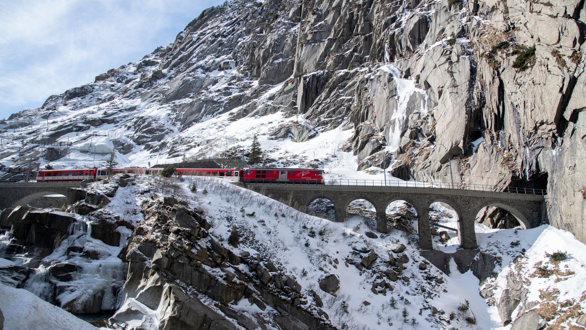 Enseñé el Swiss Travel Pass en la estación de Lucerna para subir al Pilatus: en la ventanilla entendí que ese tren no entr...